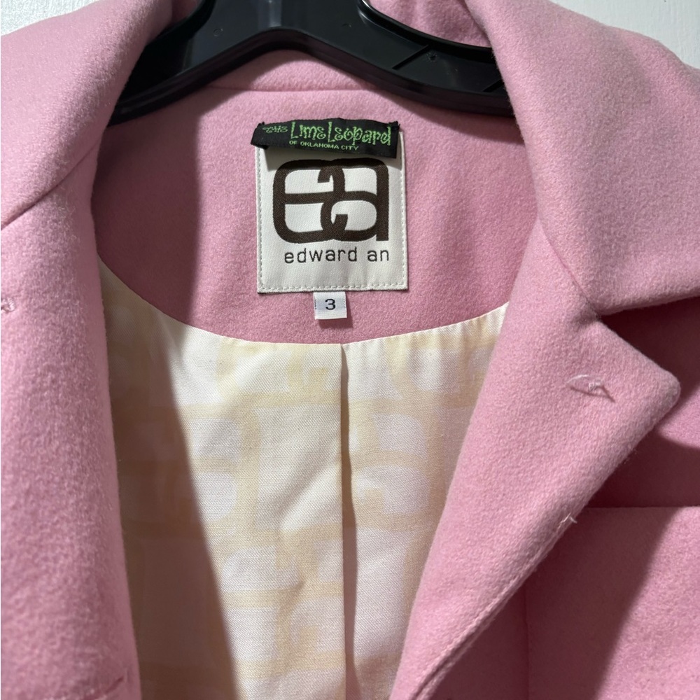 Elegant Pink Women's Trench Coat - Picture 3 of 4